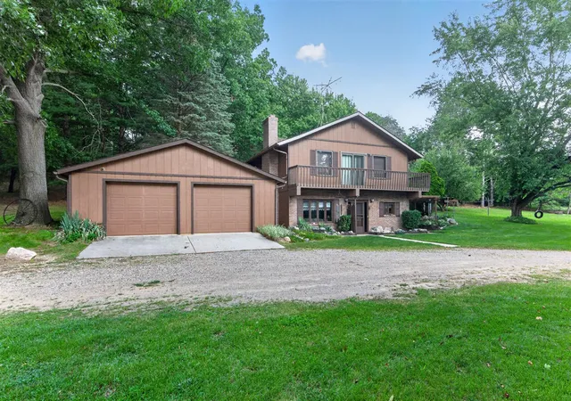 Photo 5 of Single family home for sale at 1611 S Williamston Rd, Dansville, MI 48819 | MLS# 70545461 | Listing updated on 2026-08-19