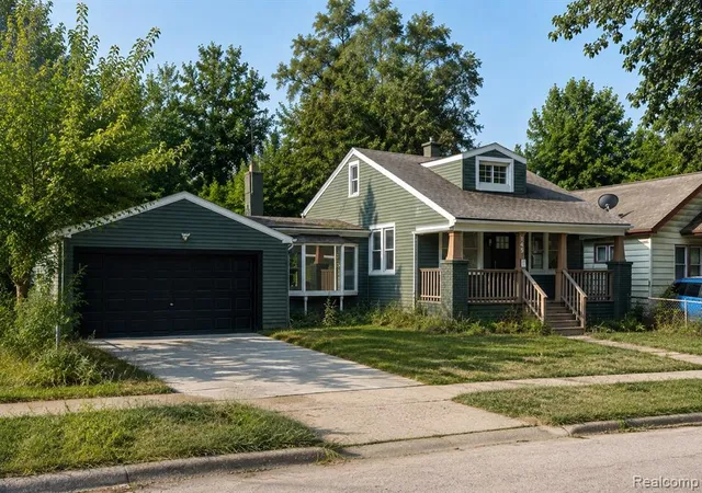 2nd image of 145 W Bernhard Ave, Hazel Park, MI 48030 2270 | MLS# 61023809