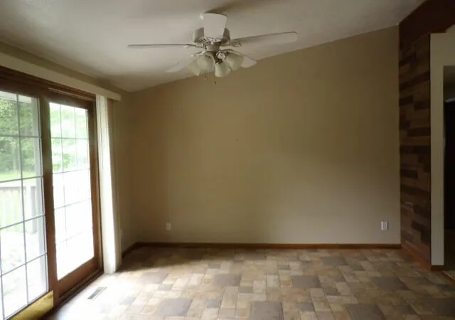 Photo 4 of Single family home for sale at 115 Sweetheart Ln, Battle Creek, MI 49017 | MLS# 70536009 | Listing updated on 2026-09-01