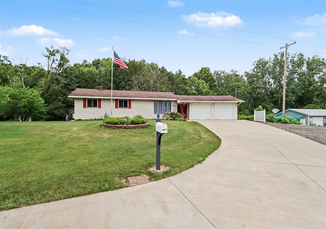 Homes for sale in Portage, MI | 9946 Handel St, Portage, MI 49024 | MLS# 70539563