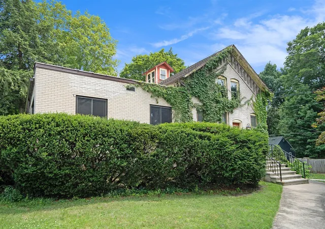 4th image of 801 Portage Ave, Three Rivers, MI 49093 | MLS# 70516583