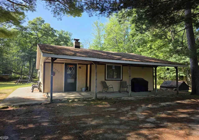 Photo 1 of Sale Pending at 10080 Estwood Dr, Saint Helen, MI 48656 | MLS# 50219888 | Listing updated on 2026-09-17