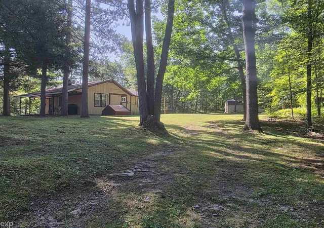 Photo 2 of Sale Pending at 10080 Estwood Dr, Saint Helen, MI 48656 | MLS# 50219888 | Listing updated on 2026-09-17