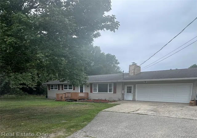 Photo 2 of Single family home for sale at 2430 Coolidge Rd, Barryton, MI 49305 9701 | MLS# 61025137 | Listing updated on 2026-09-14