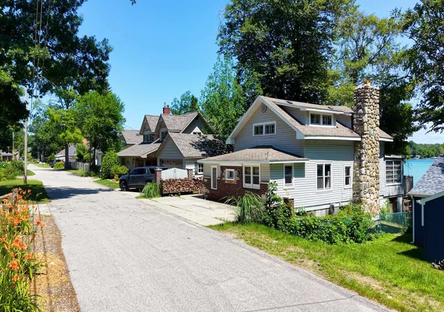 Photo 2 of Single family home for sale at 7489 Terrace Ave, Elk Rapids, MI 49629 | MLS# 80072066 | Listing updated on 2026-08-10