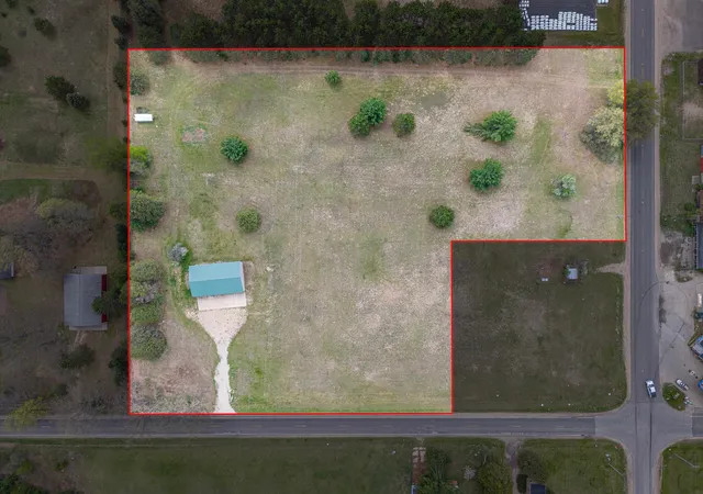 2nd image of 7076 E Townline Lake Rd, Harrison, MI 48625 | MLS# 50209076