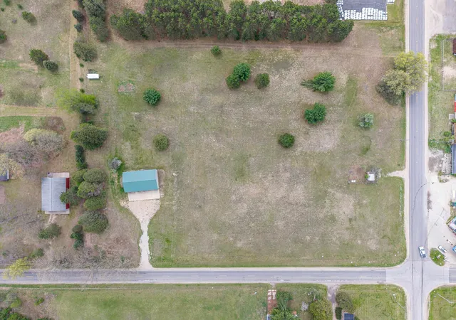 4th image of 7076 E Townline Lake Rd, Harrison, MI 48625 | MLS# 50209076