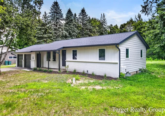 Photo 2 of Single family home for sale at 11648 Woodgate Dr, Grand Rapids, MI 49534 | MLS# 70547801 | Listing updated on 2026-09-03