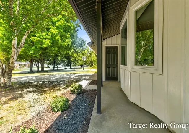 Photo 3 of Single family home for sale at 11648 Woodgate Dr, Grand Rapids, MI 49534 | MLS# 70547801 | Listing updated on 2026-09-03