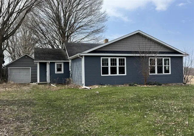 Photo 3 of Single family home for sale at 13512 S 42nd St, Vicksburg, MI 49097 | MLS# 70546398 | Listing updated on 2026-08-28