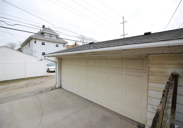 Homes for sale in Wyandotte, MI | 1028 Mollno St, Wyandotte, MI 48192 | MLS# 70508581