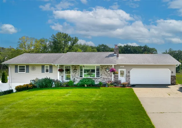 Photo 1 of Sale Pending at 2439 W Lakewood Rd, Whitehall, MI 49461 | MLS# 70555377 | Listing updated on 2026-09-01