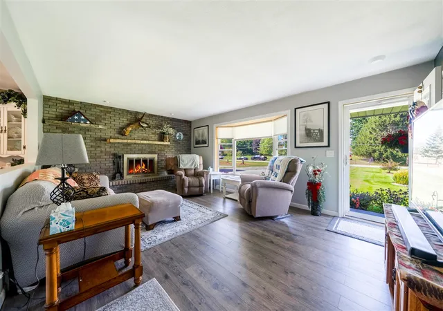 Photo 3 of Sale Pending at 2439 W Lakewood Rd, Whitehall, MI 49461 | MLS# 70555377 | Listing updated on 2026-09-01