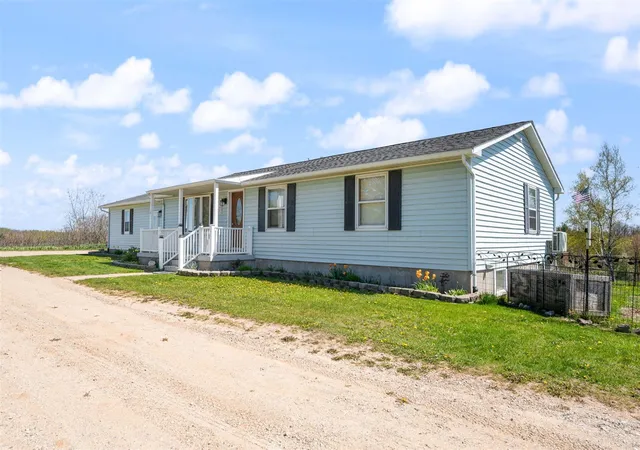 Homes for sale in Big Rapids, MI | 14335 21 Mile Rd, Big Rapids, MI 49307 | MLS# 70532528