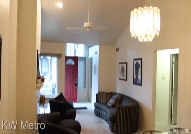 11th image of 10 Canfield Cir #5, Dearborn Heights, MI 48127 | MLS# 61004373