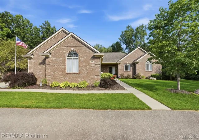 2nd image of 100 Fordney Pl, Howell, MI 48855 9709 | MLS# 61023046