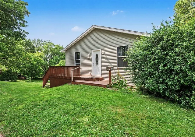 Homes for sale in Three Rivers, MI | 215 S Lincoln Ave, Three Rivers, MI 49093 | MLS# 70542986
