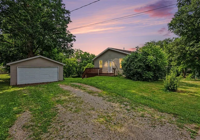 Homes for sale in Three Rivers, MI | 215 S Lincoln Ave, Three Rivers, MI 49093 | MLS# 70542986