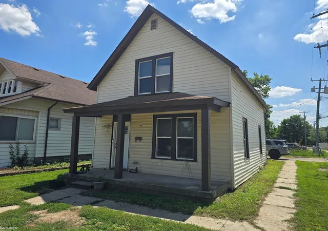 Photo 1 of Single family home for sale at 115 Robertson St, Mount Clemens, MI 48043 | MLS# 50215973 | Listing updated on 2026-07-23