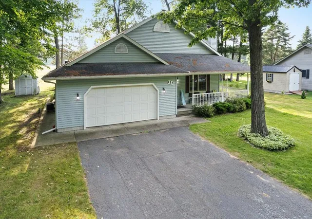 Homes for sale in Prudenville, MI | 132 White Deer Trl, Prudenville, MI 48651 | MLS# 70533696