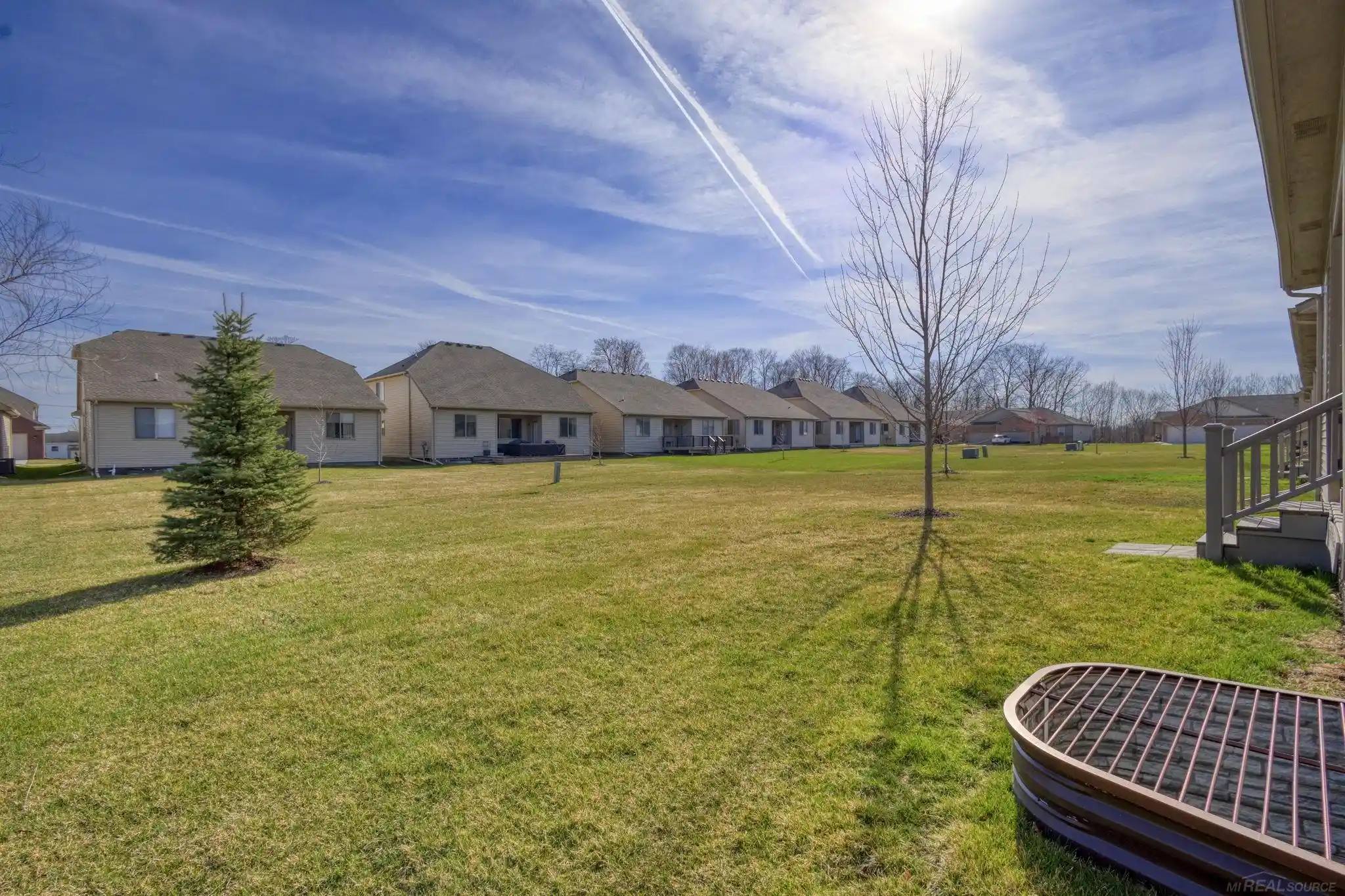Listing Photo 28 - Condo for sale in 30028 Danvers Dr located at 30028 Danvers Dr, New Baltimore, MI 48051 - Unit #68