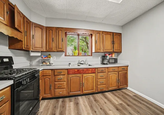 5th image of 415 N Birney St, Bay City, MI 48708 | MLS# 50207242