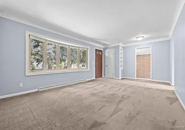Photo 3 of Sale Pending at 6235 Rowley Blvd, Waterford, MI 48329 3254 | MLS# 61024719 | Listing updated on 2026-09-12