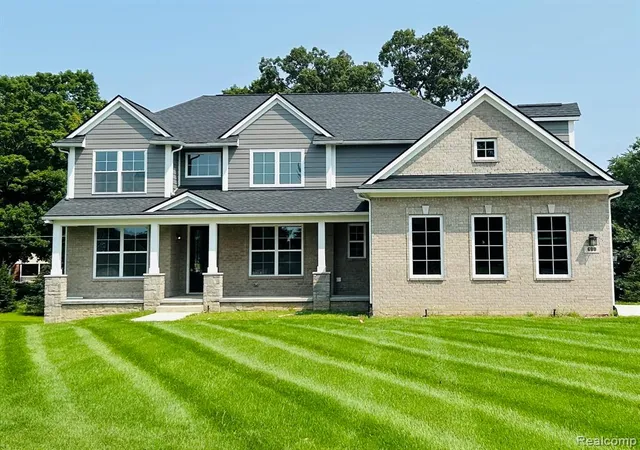 Photo 1 of Single family home for sale at 688 Perthshire Ct, Highland, MI 48357 4742 | MLS# 61023558 | Listing updated on 2026-08-24