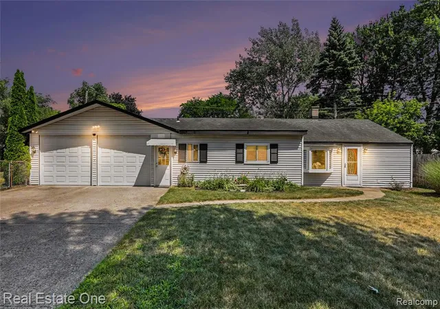 1st image of 3003 Longview Ave, Rochester Hills, MI 48307 | MLS# 61018770