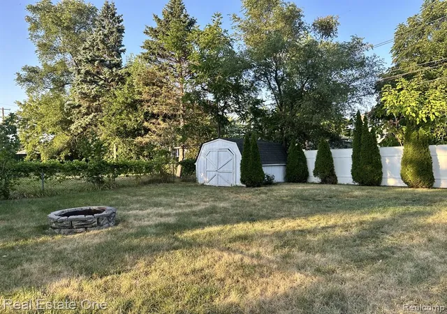 37th image of 3003 Longview Ave, Rochester Hills, MI 48307 | MLS# 61018770