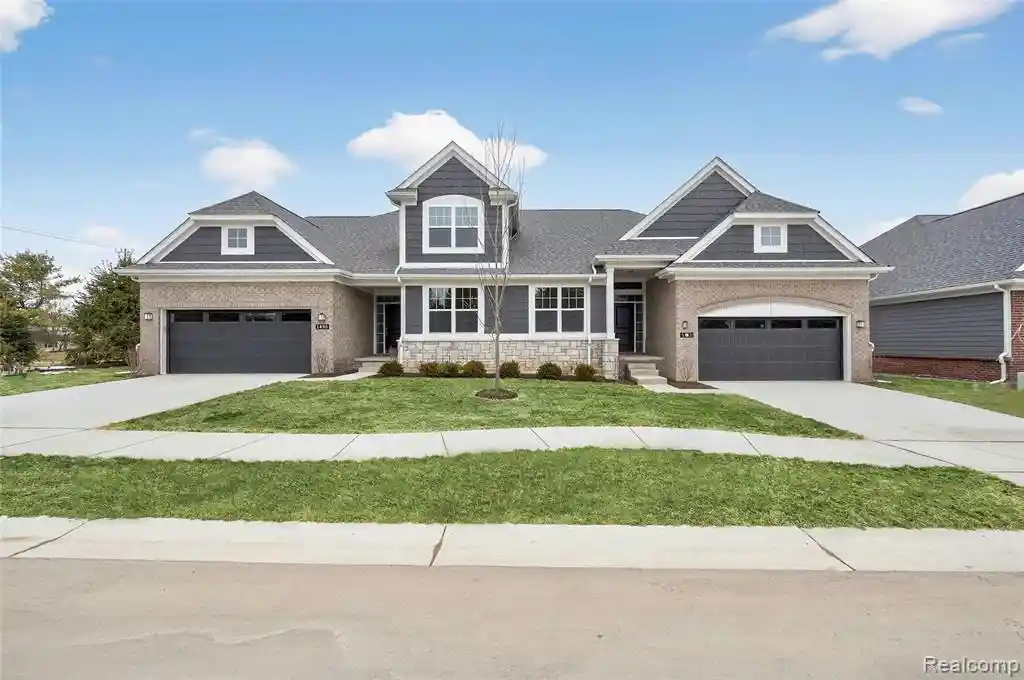 Listing Photo 1 - Condo for sale in 1514 Turner Dr located at 1514 Turner Dr, Walled Lake, MI 48390 - Unit #10