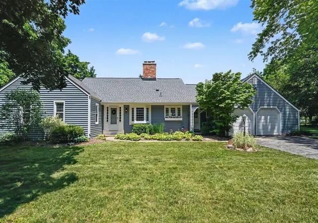 4th image of 3702 Meadow Ln, Saline, MI 48176 | MLS# 70540029