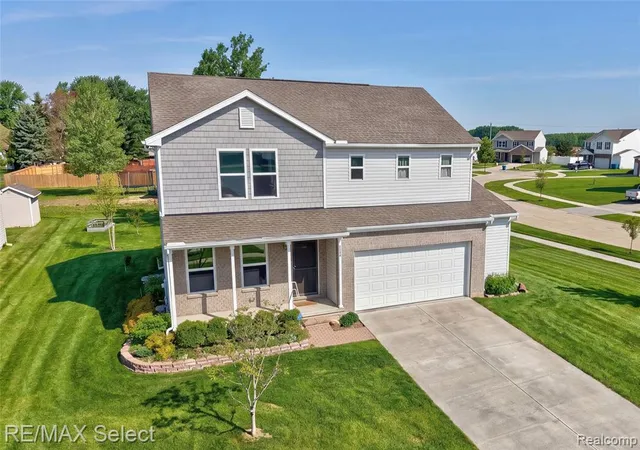 Homes for sale in Swartz Creek, MI | 6054 Weyerbacher Dr, Swartz Creek, MI 48473 | MLS# 60996378