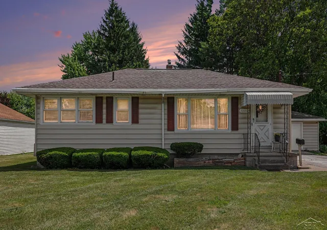 Photo 1 of Sale Pending at 4000 Mackinaw St, Saginaw, MI 48602 | MLS# 50211334 | Listing updated on 2026-06-20