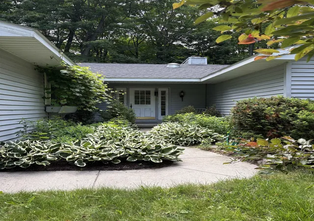 3rd image of 14416 Peninsula Dr #Lot: 9, Traverse City, MI 49686 | MLS# 80068261