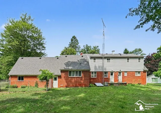Homes for sale in Temperance, MI | 9506 Secor Rd, Temperance, MI 48182 | MLS# 50214297