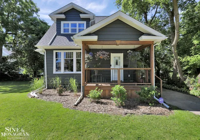 1st image of 1113 W Michigan Ave, Lansing, MI 48915 | MLS# 50212591