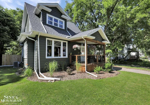3rd image of 1113 W Michigan Ave, Lansing, MI 48915 | MLS# 50212591