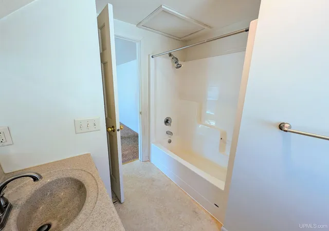 26th image of 376 Alger St, Marquette, MI 49855 | MLS# 50210340