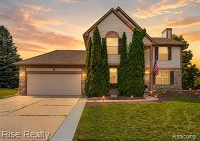 Homes for sale in Grand Blanc, MI | 8324 Sherwood Dr, Grand Blanc, MI 48439 | MLS# 61009461