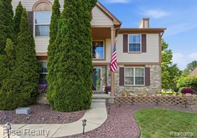 Homes for sale in Grand Blanc, MI | 8324 Sherwood Dr, Grand Blanc, MI 48439 | MLS# 61009461