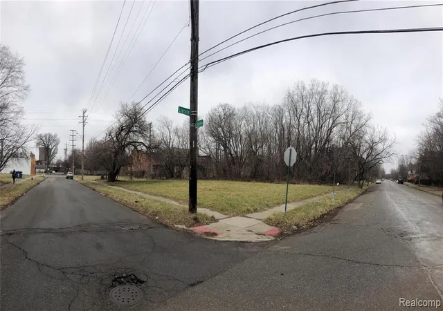 Photo 2 of Sale Pending at 3907 Lincoln, Detroit, MI 48208 | MLS# 40018749 | Listing updated on 2026-06-19