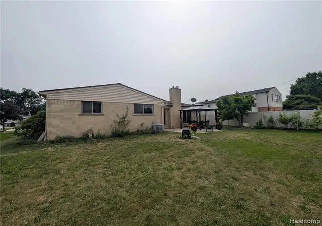 Photo 30 of Single family home for sale at 27072 Simone St, Dearborn Heights, MI 48127 | MLS# 61022252 | Listing updated on 2026-08-24