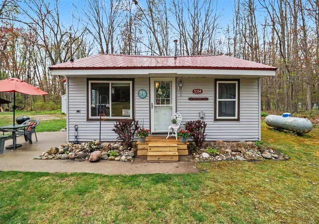 Homes for sale in Free Soil, MI | 5354 E Bennett Rd, Free Soil, MI 49411 | MLS# 70532305