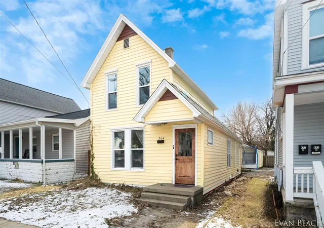 Homes for sale in Grand Rapids, MI | 264 Spencer St, Grand Rapids, MI 49505 | MLS# 70516635