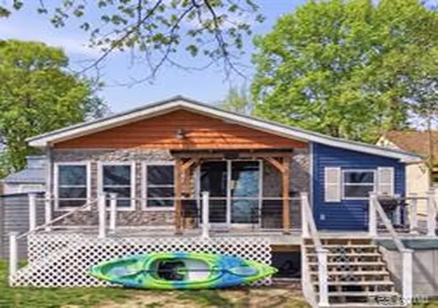 Homes for sale in Attica, MI | 4168 Lakeview Dr, Attica, MI 48412 | MLS# 60990066