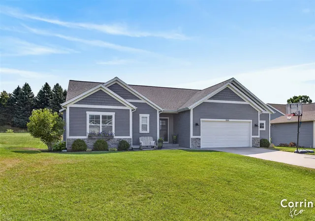 Photo 1 of Single family home for sale at 1520 Shenandoah Dr, Zeeland, MI 49464 | MLS# 70547547 | Listing updated on 2026-08-27