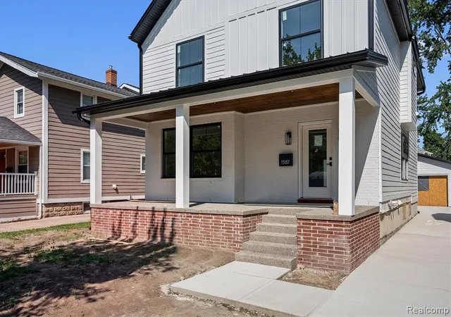 Photo 2 of Single family home for sale at 1587 S Bates St, Birmingham, MI 48009 | MLS# 61020025 | Listing updated on 2026-08-12