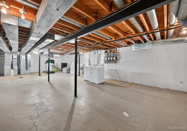 Photo 39 of Condo for sale at 1245 Derby Rd #7, Birmingham, MI 48009 5809 | MLS# 61012760 | Listing updated on 2026-09-15