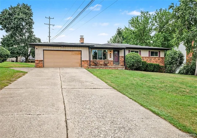 2nd image of 131 Indian Knolls St, Oxford, MI 48371 | MLS# 61020555